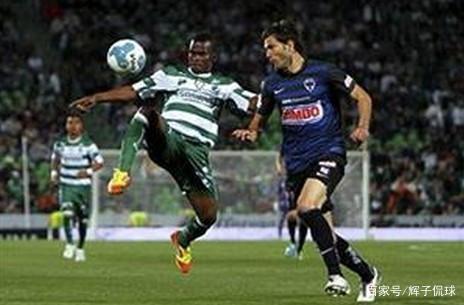 的球员在比 的球员在比