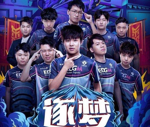 芝加哥白袜在 2021 年与洋基在爱荷华州玉米地举行“梦幻之地”比赛，再现影史经典