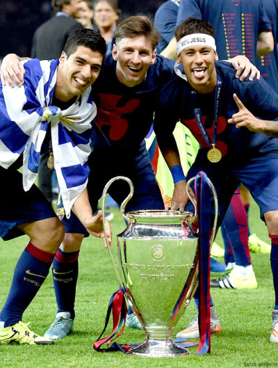 并不是道德 并不是道德